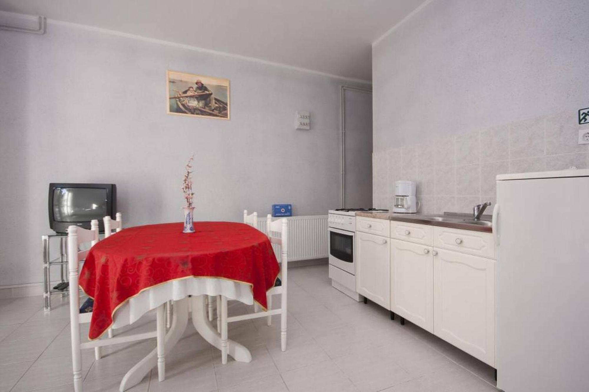 Apartments Zdenka Brodarica  Buitenkant foto